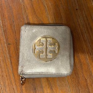 Tory Burch wallet